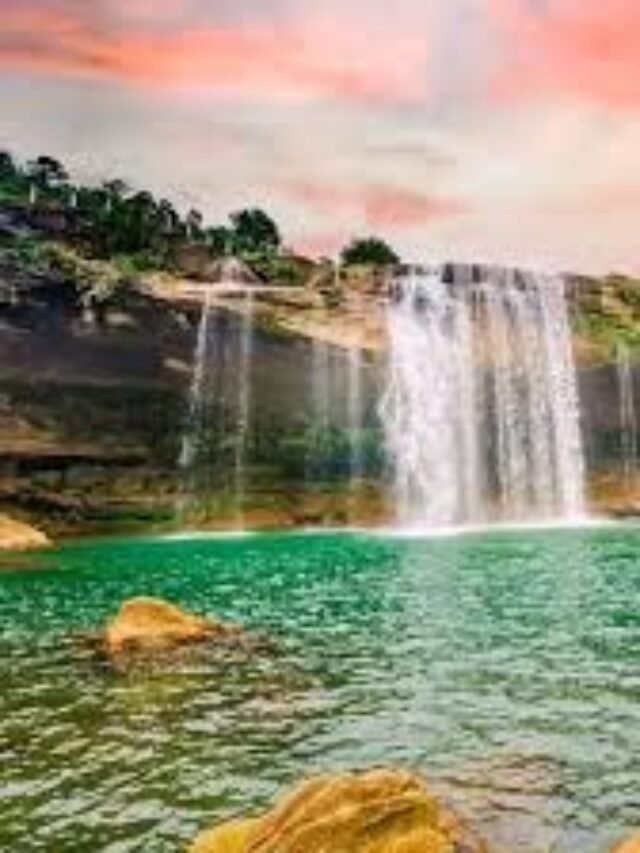 8 Most Beautiful Waterfalls to Visit in Meghalaya